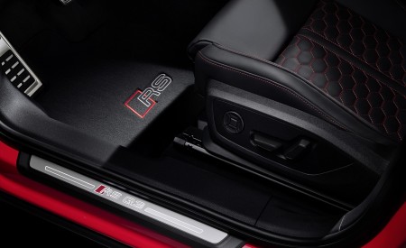 2020 Audi RS Q3 Door Sill Wallpapers 450x275 (90)