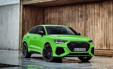 2020 Audi RS Q3 Sportback (Color: Kyalami Green) Front Three-Quarter Wallpapers 450x275 (81)
