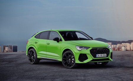 2020 Audi RS Q3 Sportback (Color: Kyalami Green) Front Three-Quarter Wallpapers 450x275 (73)
