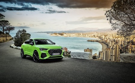 2020 Audi RS Q3 Sportback (Color: Kyalami Green) Front Three-Quarter Wallpapers 450x275 (65)