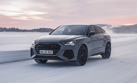 2020 Audi RS Q3 Sportback (Color: Nardo Gray) Front Three-Quarter Wallpapers 450x275 (42)