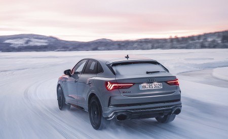 2020 Audi RS Q3 Sportback (Color: Nardo Gray) Rear Three-Quarter Wallpapers 450x275 (45)
