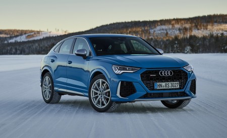 2020 Audi RS Q3 Sportback (Color: Turbo Blue) Front Three-Quarter Wallpapers 450x275 (11)