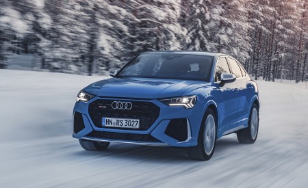 2020 Audi RS Q3 Sportback (Color: Turbo Blue) Front Three-Quarter Wallpapers 450x275 (2)