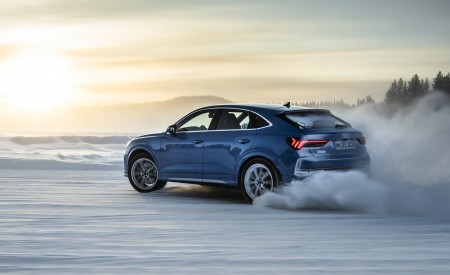 2020 Audi RS Q3 Sportback (Color: Turbo Blue) Rear Three-Quarter Wallpapers 450x275 (5)