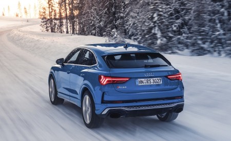 2020 Audi RS Q3 Sportback (Color: Turbo Blue) Rear Three-Quarter Wallpapers 450x275 (7)