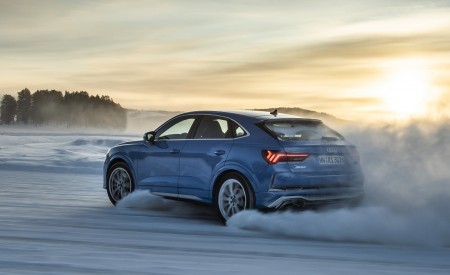 2020 Audi RS Q3 Sportback (Color: Turbo Blue) Rear Three-Quarter Wallpapers 450x275 (8)