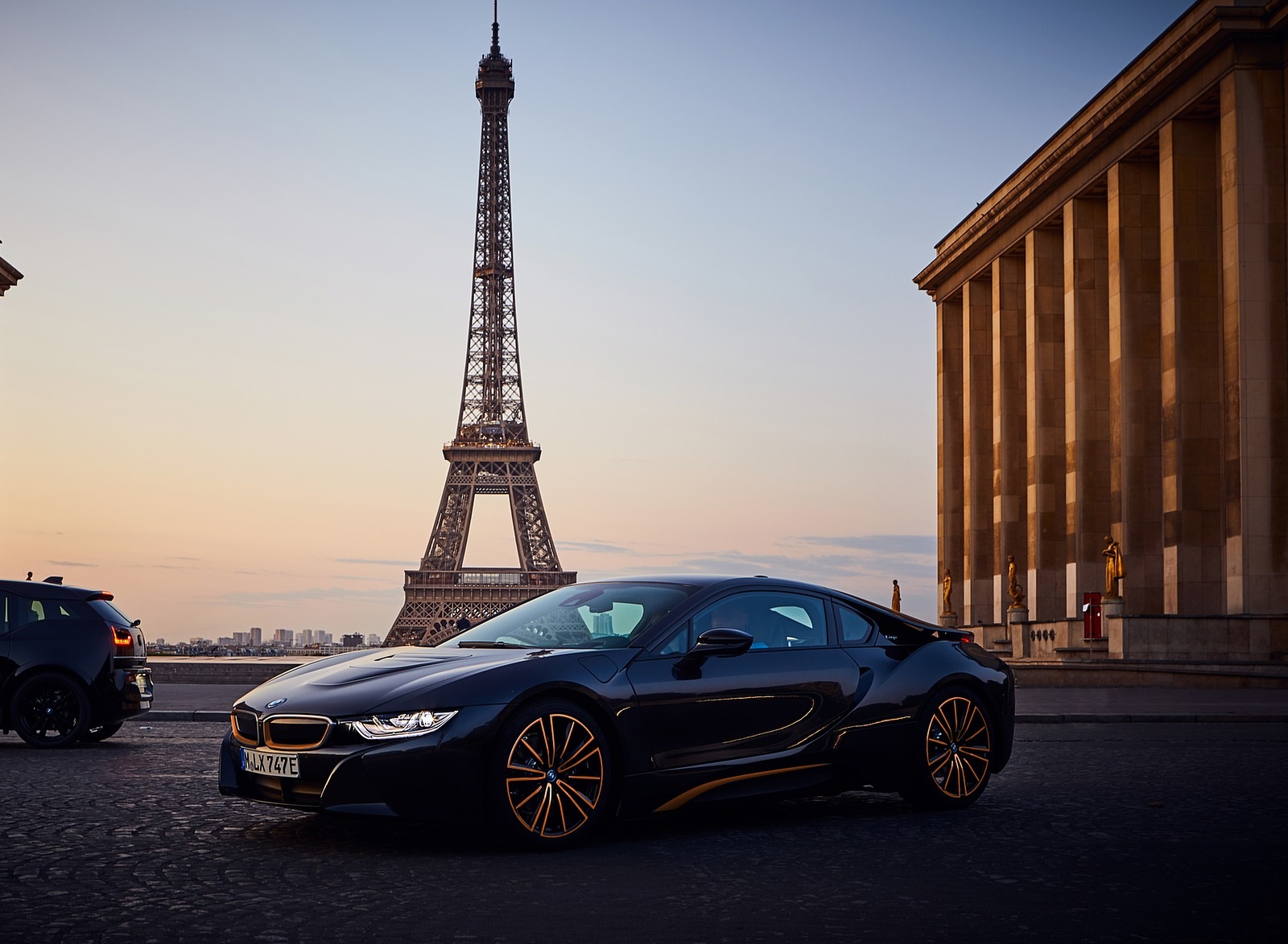 2020 BMW i8 Ultimate Sophisto Edition Front Three-Quarter Wallpapers (3)