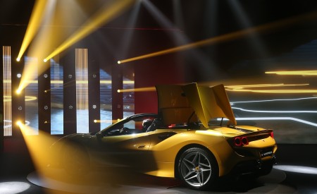 2020 Ferrari F8 Spider Presentation Wallpapers 450x275 (18)