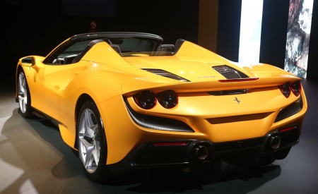 2020 Ferrari F8 Spider Presentation Wallpapers 450x275 (16)