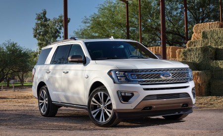 2020 Ford Expedition King Ranch Front Three-Quarter Wallpapers 450x275 (5)