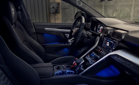 2020 NOVITEC Lamborghini Urus Interior Wallpapers 450x275 (25)