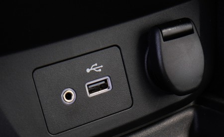 2020 Nissan Rogue Interior Detail Wallpapers 450x275 (19)