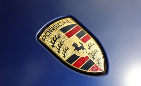 2020 Porsche Taycan Turbo (Color: Gentian Blue Metallic) Badge Wallpapers 450x275 (12)