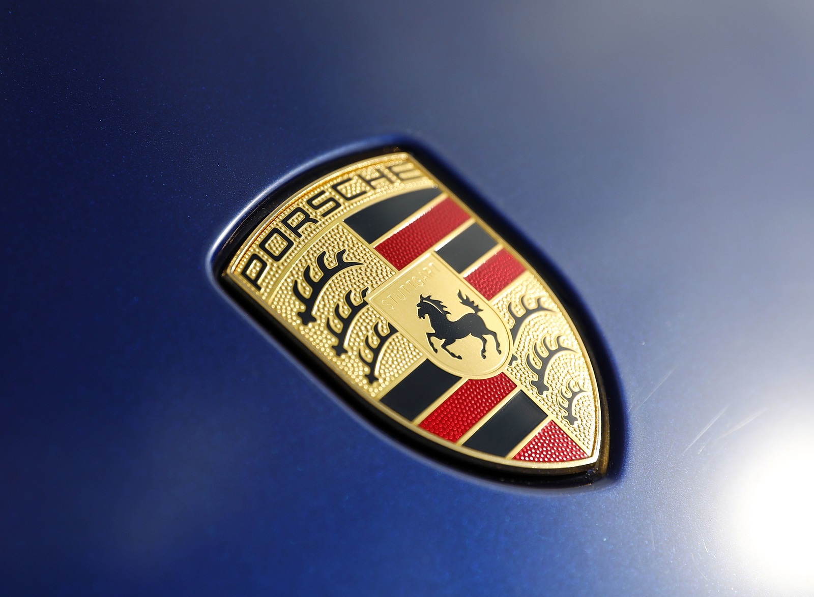 2020 Porsche Taycan Turbo (Color: Gentian Blue Metallic) Badge Wallpapers (12)