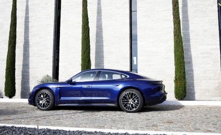 2020 Porsche Taycan Turbo (Color: Gentian Blue Metallic) Side Wallpapers 450x275 (9)