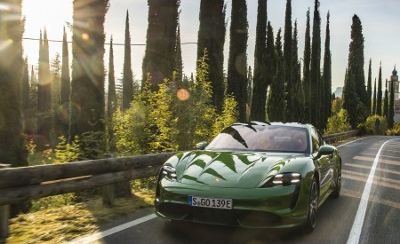 2020 Porsche Taycan Turbo (Color: Mamba Green Metallic) Front Wallpapers 450x275 (23)