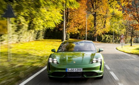 2020 Porsche Taycan Turbo (Color: Mamba Green Metallic) Front Wallpapers 450x275 (25)