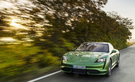 2020 Porsche Taycan Turbo (Color: Mamba Green Metallic) Front Wallpapers 450x275 (26)