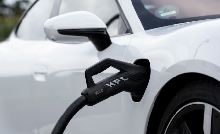 2020 Porsche Taycan Turbo S (Color: Carrara White Metallic) Charging Wallpapers 450x275 (58)