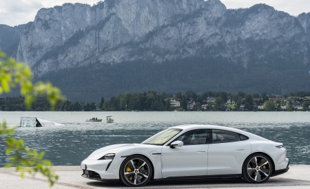 2020 Porsche Taycan Turbo S (Color: Carrara White Metallic) Side Wallpapers 450x275 (55)