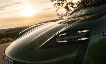 2020 Porsche Taycan Turbo S (Color: Mamba Green Metallic) Headlight Wallpapers 450x275 (21)