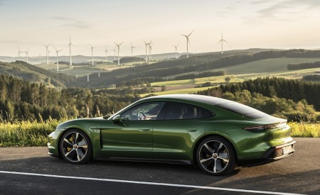 2020 Porsche Taycan Turbo S (Color: Mamba Green Metallic) Side Wallpapers 450x275 (18)