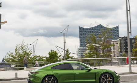 2020 Porsche Taycan Turbo S (Color: Mamba Green Metallic) Side Wallpapers 450x275 (8)