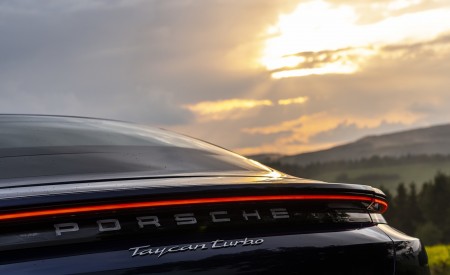 2020 Porsche Taycan Turbo S (Color: Night Blue Metallic) Detail Wallpapers 450x275 (71)