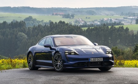 2020 Porsche Taycan Turbo S (Color: Night Blue Metallic) Front Three-Quarter Wallpapers 450x275 (69)