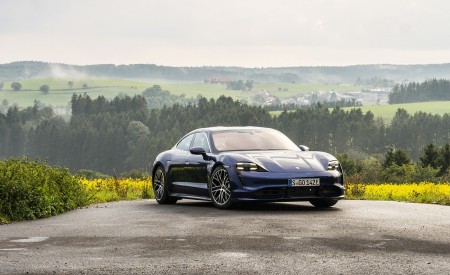 2020 Porsche Taycan Turbo S (Color: Night Blue Metallic) Front Three-Quarter Wallpapers 450x275 (68)