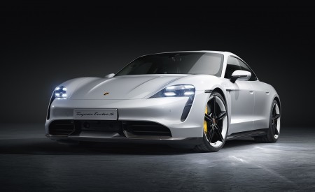 2020 Porsche Taycan Turbo S Front Three-Quarter Wallpapers 450x275 (88)