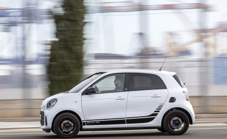 2020 Smart EQ ForFour Pulse Line (Color: Ice White) Side Wallpapers 450x275 (11)