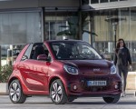 2020 Smart EQ ForTwo Cabrio Prime Line (Color: Carmine Red) Front Three-Quarter Wallpapers 150x120 (33)