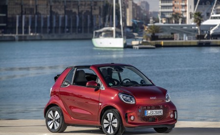 2020 Smart EQ ForTwo Cabrio Prime Line (Color: Carmine Red) Front Three-Quarter Wallpapers 450x275 (45)
