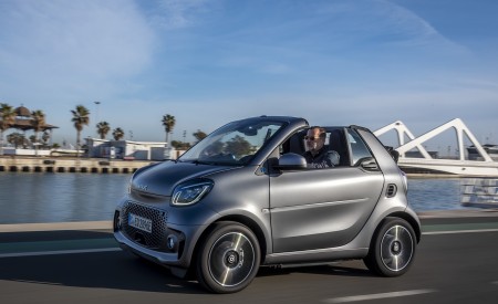 2020 Smart EQ ForTwo Cabrio Pulse Line (Color: Graphite Grey Matt) Front Three-Quarter Wallpapers 450x275 (65)
