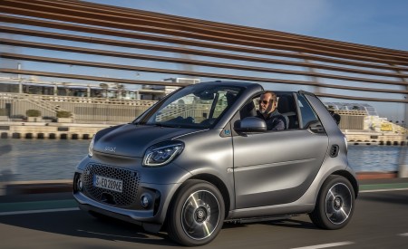 2020 Smart EQ ForTwo Cabrio Pulse Line (Color: Graphite Grey Matt) Front Three-Quarter Wallpapers 450x275 (66)