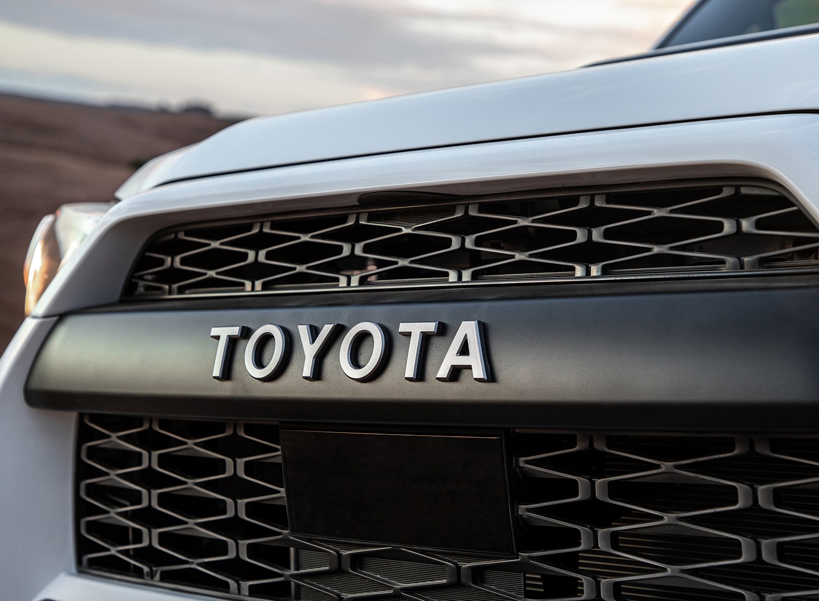 2020 Toyota 4Runner TRD Pro Grill Wallpapers (10)