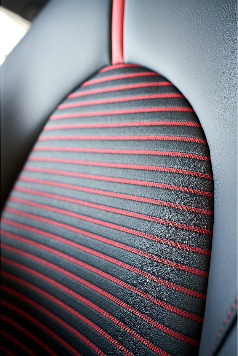 2020 Toyota Camry TRD Interior Seats Wallpapers (8)