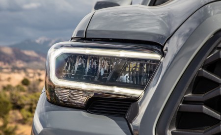 2020 Toyota Tacoma TRD Off-Road (Color: Cement) Headlight Wallpapers 450x275 (16)
