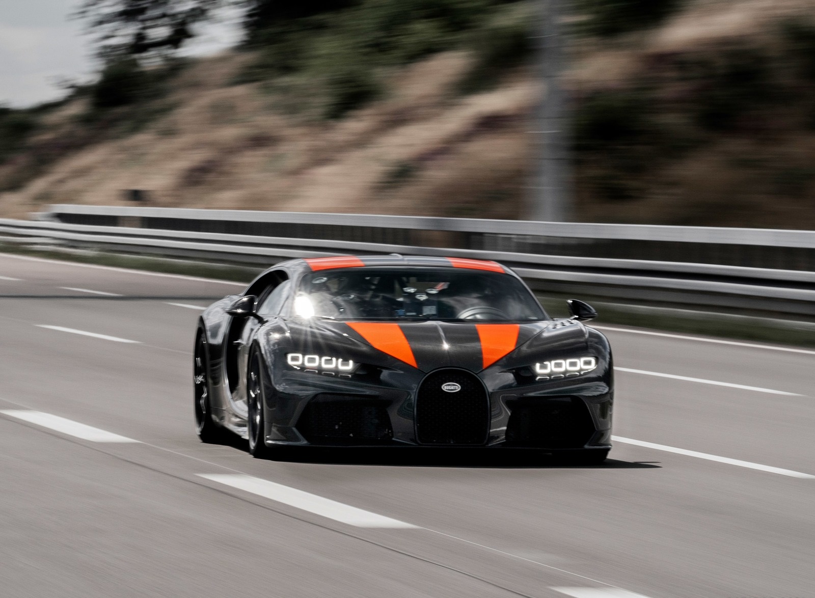 2021 Bugatti Chiron Super Sport 300+ Front Three-Quarter Wallpapers #9 of 31