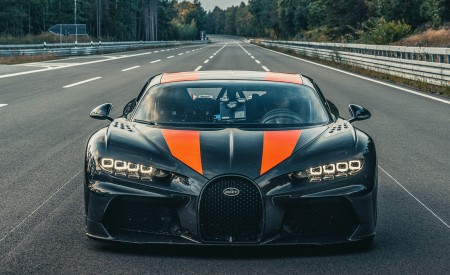 2021 Bugatti Chiron Super Sport 300+ Front Wallpapers 450x275 (23)
