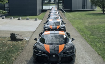 2021 Bugatti Chiron Super Sport 300+ Wallpapers  450x275 (26)