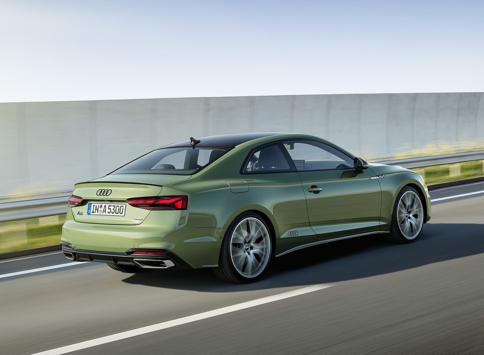 2020 Audi A5 Coupe (Color: District Green) Rear Three-Quarter Wallpapers (3)