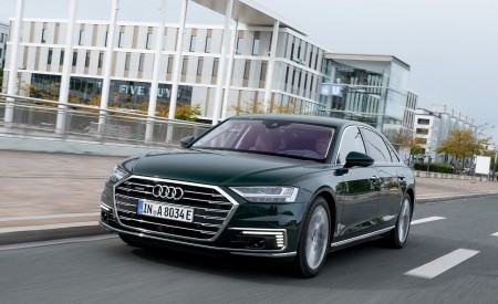 2020 Audi A8 L 60 TFSI e quattro Plug-In Hybrid (Color: Goodwood Green) Front Three-Quarter Wallpapers 450x275 (18)