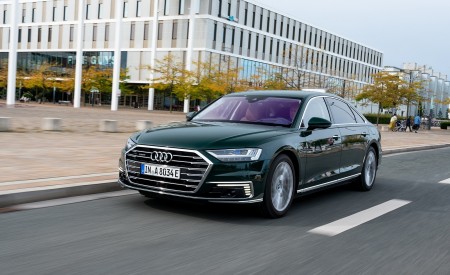 2020 Audi A8 L 60 TFSI e quattro Plug-In Hybrid (Color: Goodwood Green) Front Three-Quarter Wallpapers 450x275 (20)