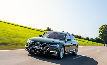 2020 Audi A8 L 60 TFSI e quattro Plug-In Hybrid (Color: Goodwood Green) Front Three-Quarter Wallpapers 450x275 (8)
