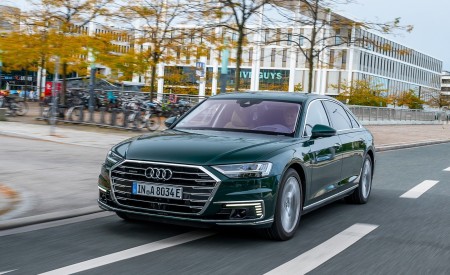2020 Audi A8 L 60 TFSI e quattro Plug-In Hybrid (Color: Goodwood Green) Front Three-Quarter Wallpapers 450x275 (25)