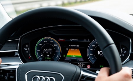 2020 Audi A8 L 60 TFSI e quattro Plug-In Hybrid Digital Instrument Cluster Wallpapers 450x275 (41)