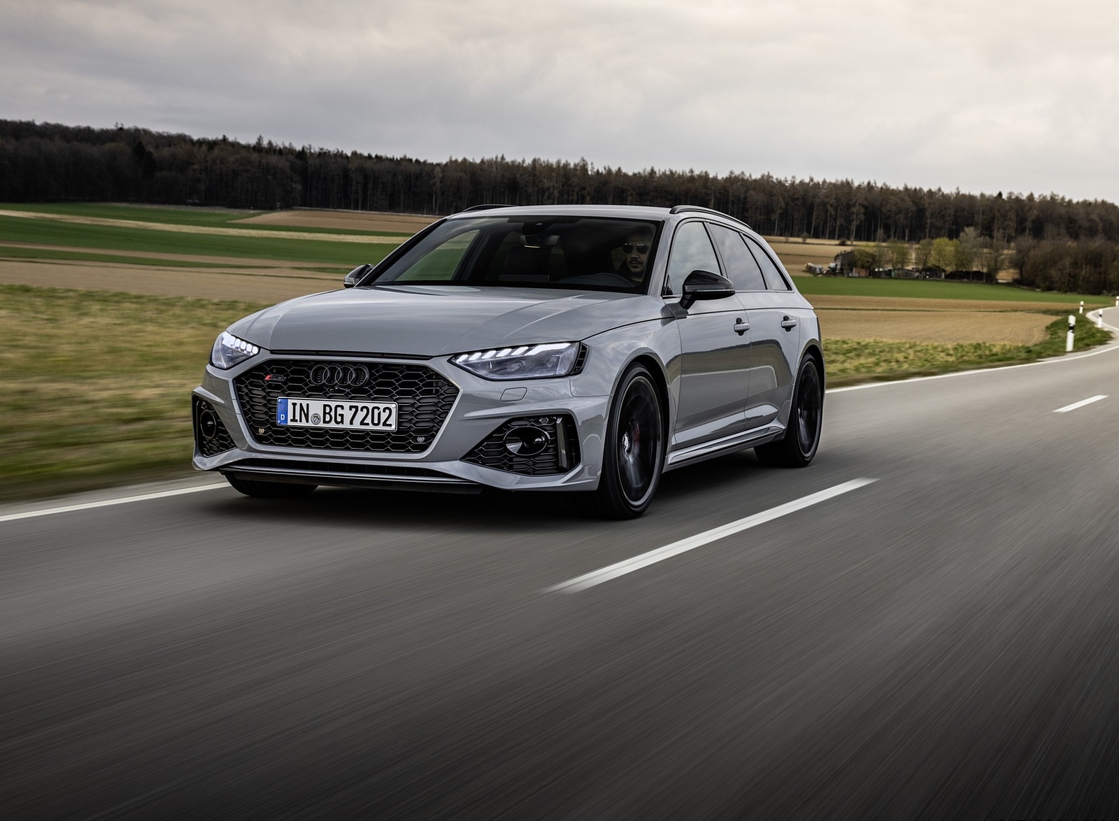 2020 Audi RS 4 Avant (Color: Nardo Gray) Front Three-Quarter Wallpapers (1)